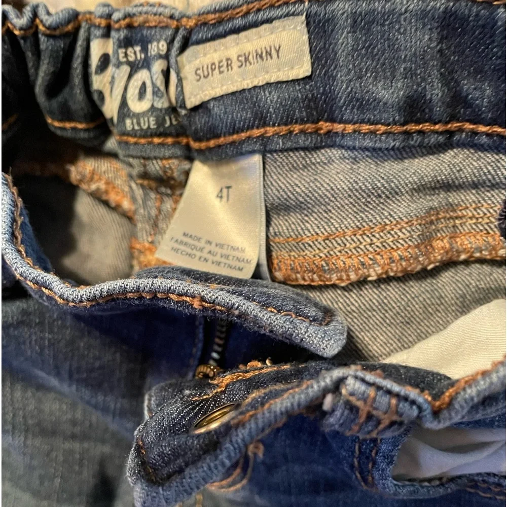 Girls 4T bundle of 3 PCS Jeans & 2 Tops.✨Gently Used Oshkosh & Garanimals